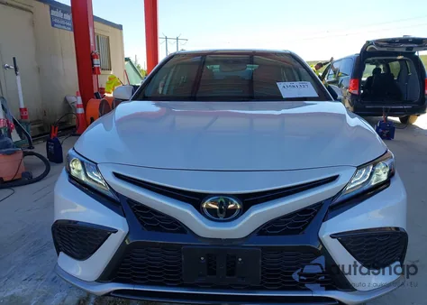 2022 Toyota Camry Xse z USA, uszkodzony, nr VIN 4T1K61AK7NU066909